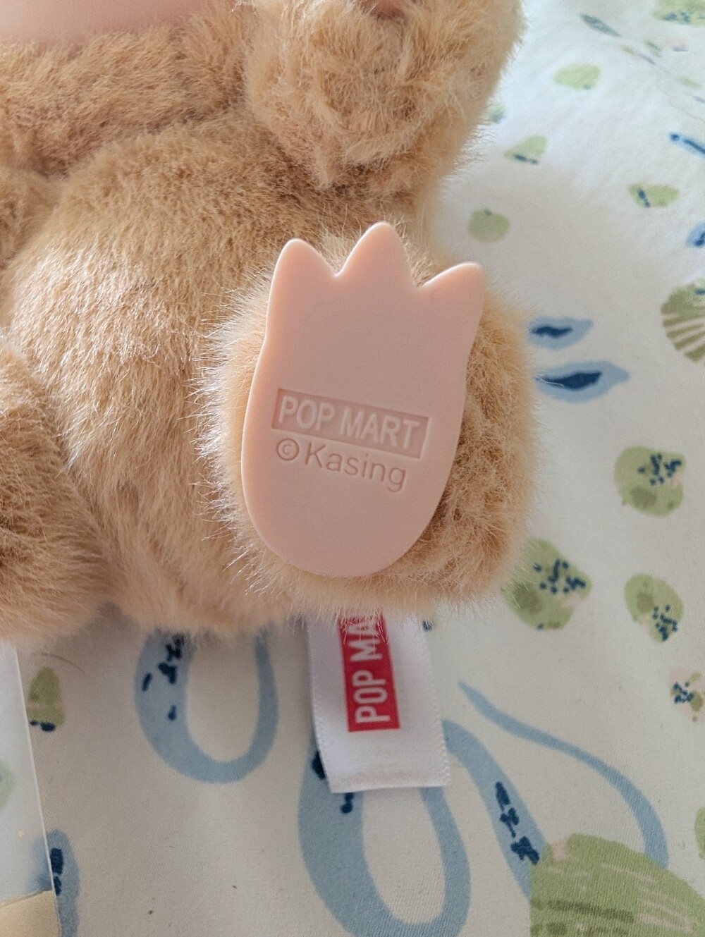 Labubu Have A Seat BABA keychain - Picture 2 of 6